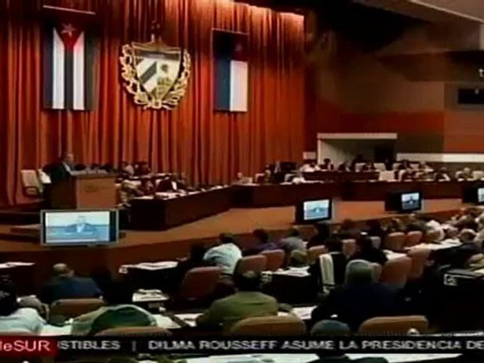 Revolución Cubana cumple 52 años con el desafío de adapta