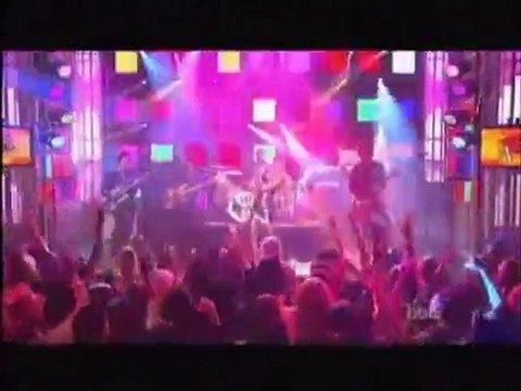 Avril Lavigne - What The Hell - Dick Clark's New Years Rocki