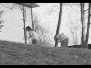 Aux souvenirs qu'il nous reste.