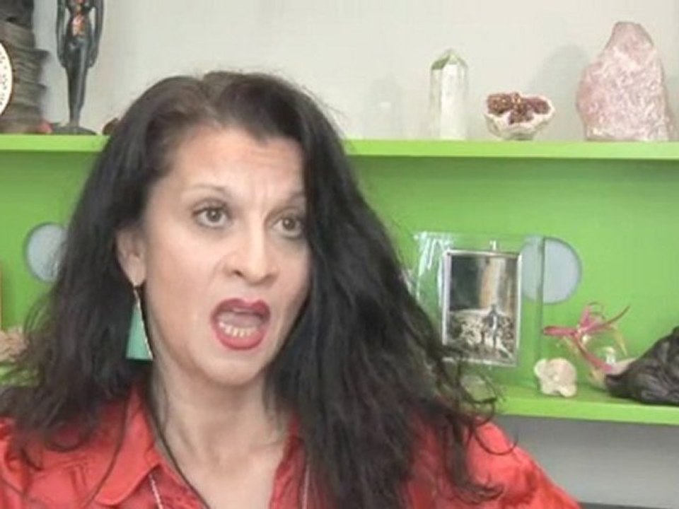 How To Find A Reputable Clairvoyant Or Psychic : How do I find a reputable clairvoyant or psychic?