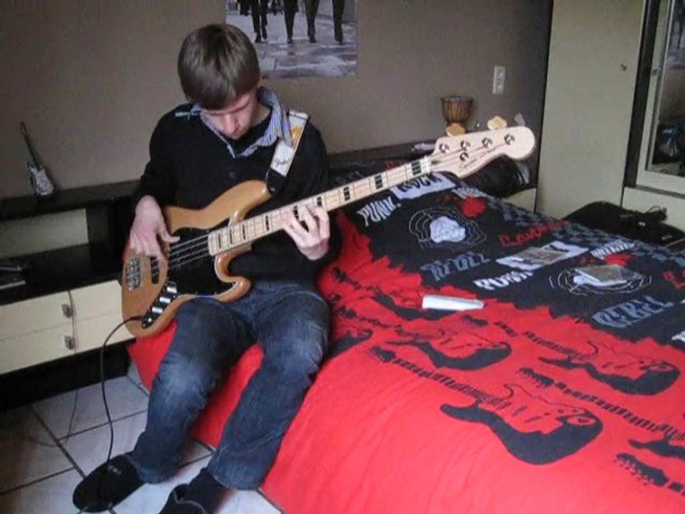 Bass cover : californication / red hot chili peppers