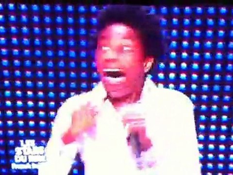 Shirley Souagnon dans les stars du rire