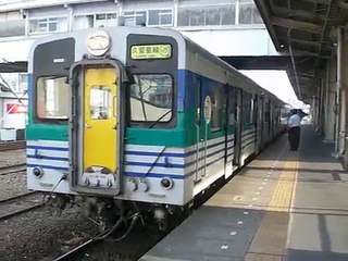 久留里線　キハ30+キハ37+キハ38　木更津を発車