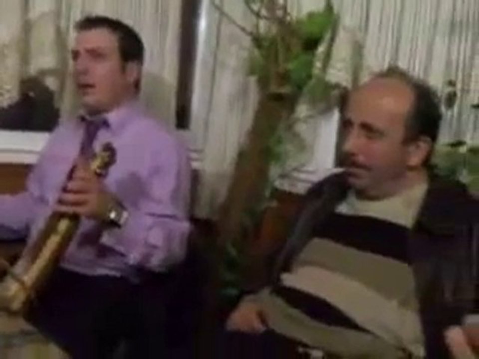 Onay Şahin & Turan Şahin Sevdaliyim Duramam