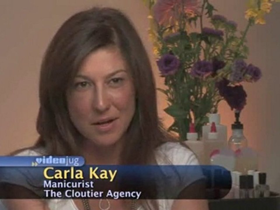 How To Camouflage Regrowth When Your Artificial Nails Need To Be Filled : How can I camouflage regrowth when my artificial nails need to be filled?