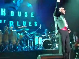 Pitbull Gimme a Bottle at House of Blues Las Vegas NYE 2010