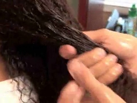 Hair Products : What is a straightening balm?