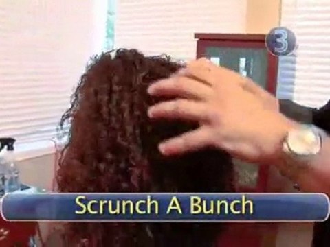 How To Prevent Frizzy Curls In Humidity