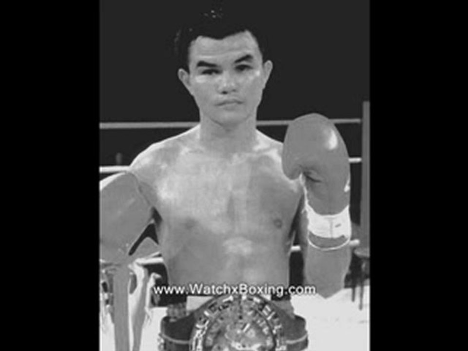 watch Roland Latuni vsPongsaklek Wonjongkam PPv Boxing Match