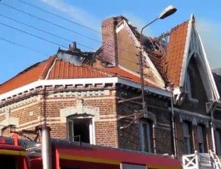 Spectaculaire incendie de maison à Valenciennes