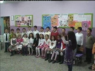 Mutlu Çocuklar Sınıfı Koro Gösterisi 1