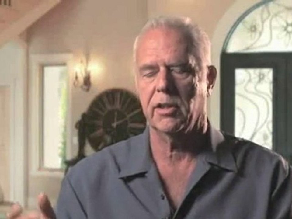 Attracting Younger Women : How should I dress when trying to date younger women?