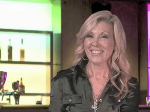 Dating Younger Men: Why And How : What are the advantages of dating younger men?