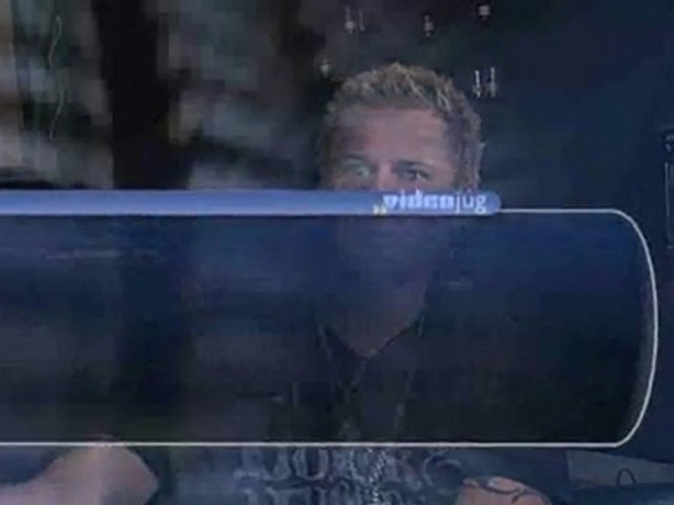 Seduction Step By Step : How can I approach two women?