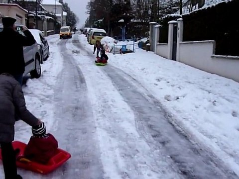 20101220 Romain en luge Garches