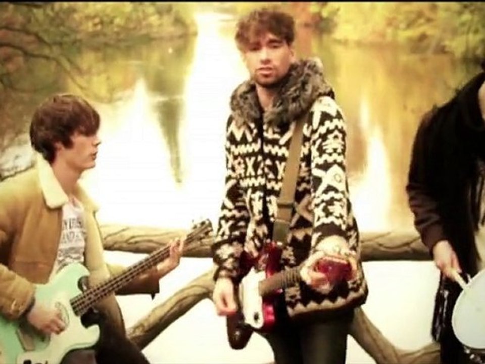 Manuchka - Pour des prunes (officiel)