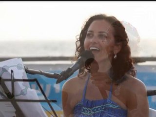 TEL AVİV NAMAL DA  SHARKİ VE DANSLARLA ŞABATİ KARŞİLAMA