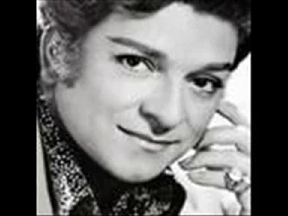 Zeki Müren - Aşka Gönül Vermem