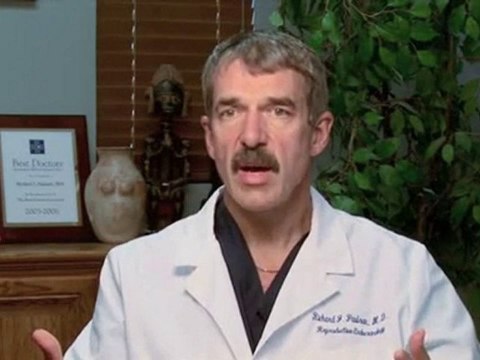 Oocyte Donation : What are some of the health risks of in vitro fertilization?