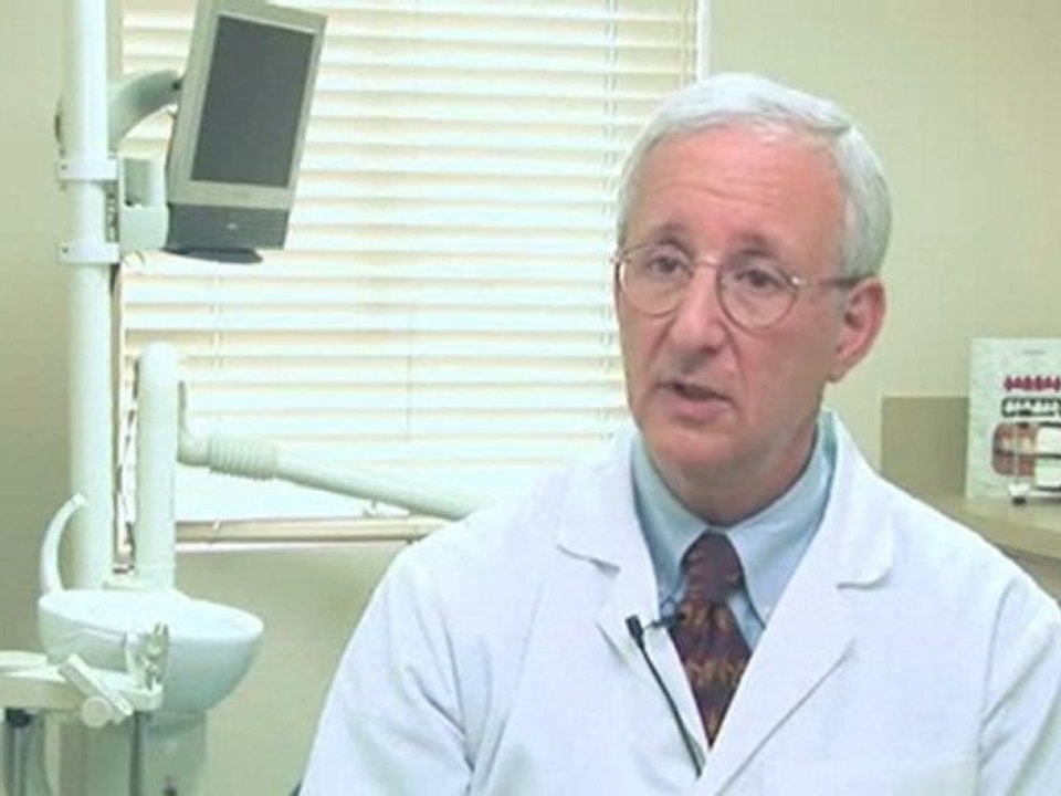 Oral Surgery, Wisdom Teeth : When do wisdom teeth erupt?