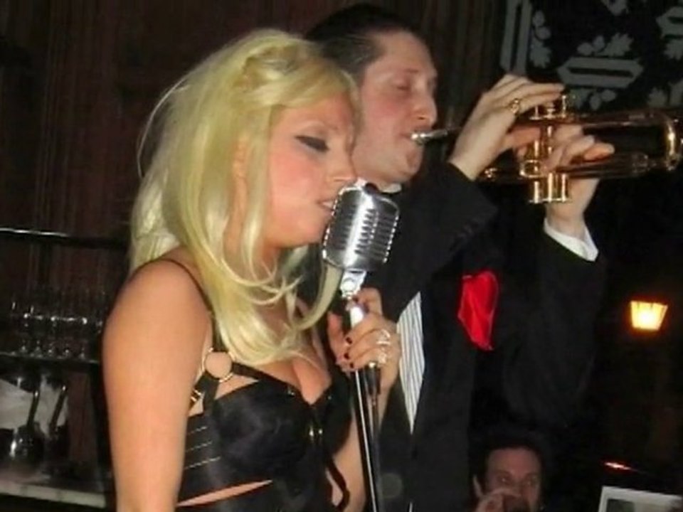 Exklusiv: Lady Gagas 'Puder-Face'