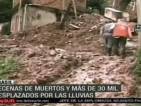 Lluvias dejan decenas de muertos y 30 mil damnificados en Brasil