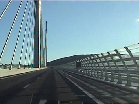 Viaduc de MILLAU 3 janvier 2005