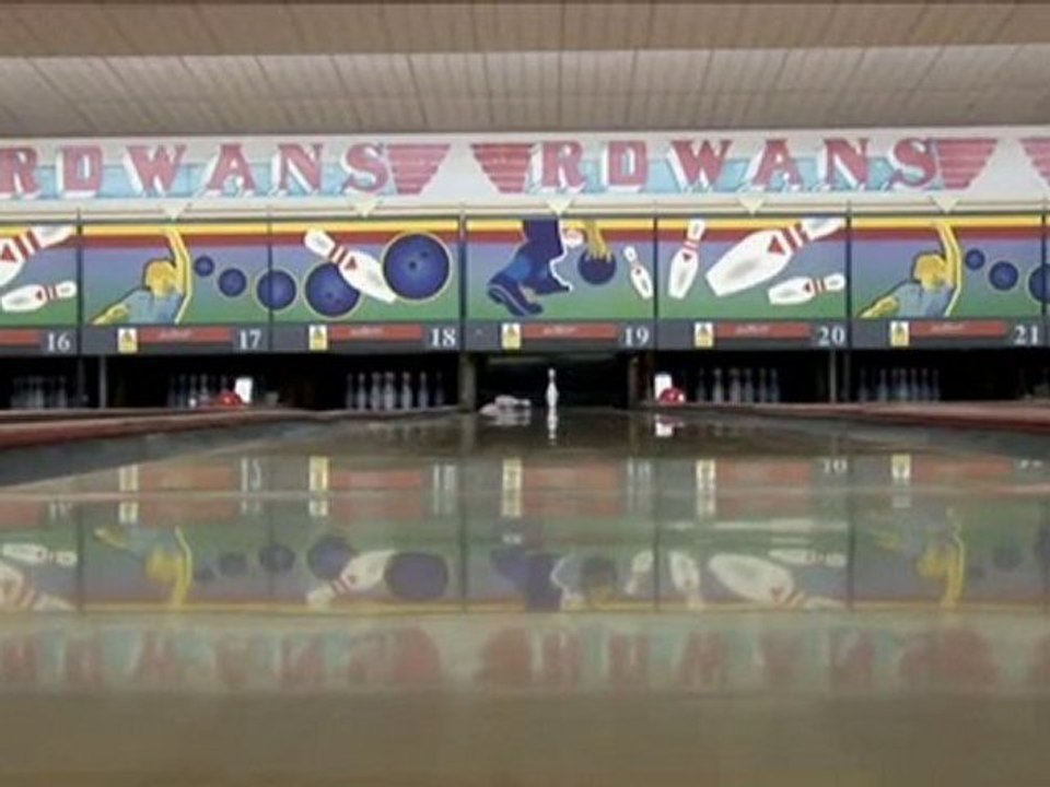 How To Aim In Bowling