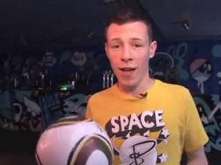 Football Freestyle: How To Do Heel Juggles