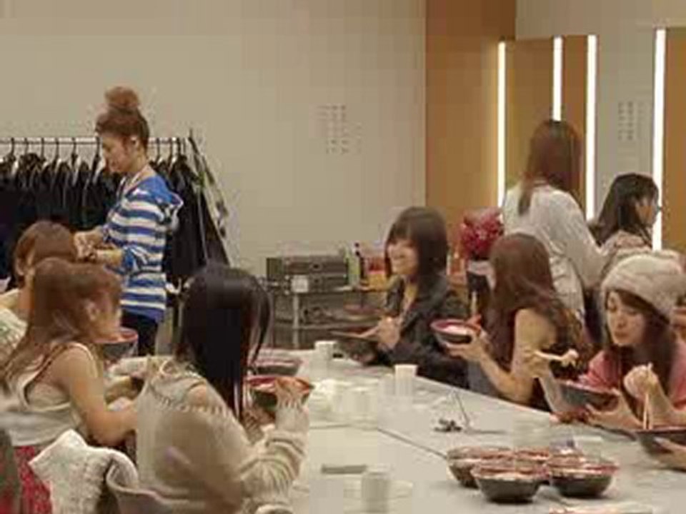 【AKB48×ほっともっと GO!カツフェア】クリームシチューかつ丼CM