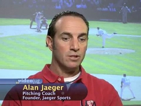 Playing Catcher In Baseball : What does it mean when the catcher is 'flashing signs' to the pitcher?