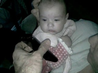 Taïs 4 mois Fan de Samsung