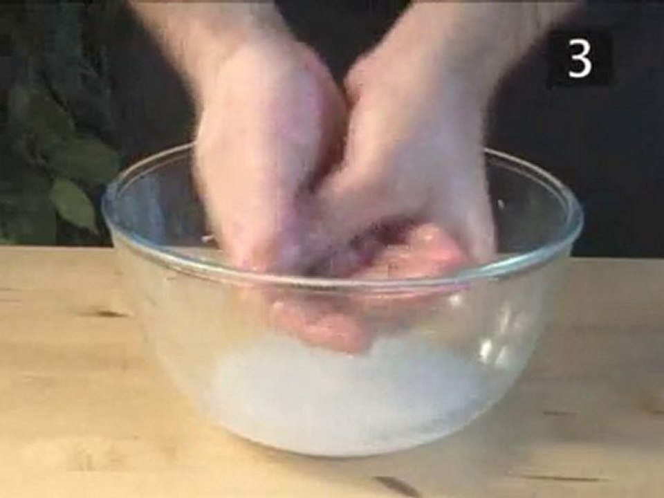 How To Get Kitchen Smells Off Your Hands