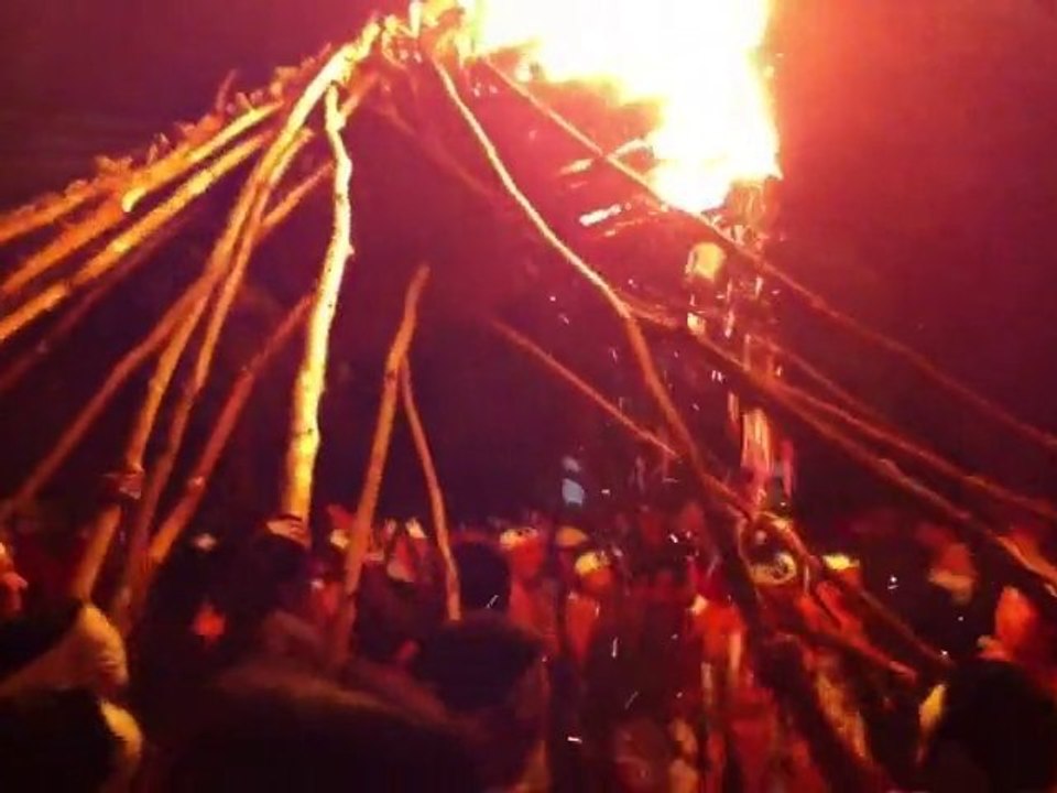 Cérémonie du Feu Hakata Japon