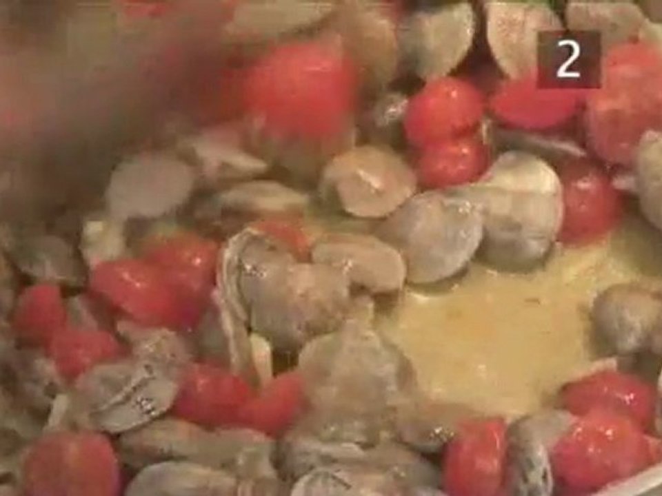 How To Make Linguine With Clams And Tomatoes