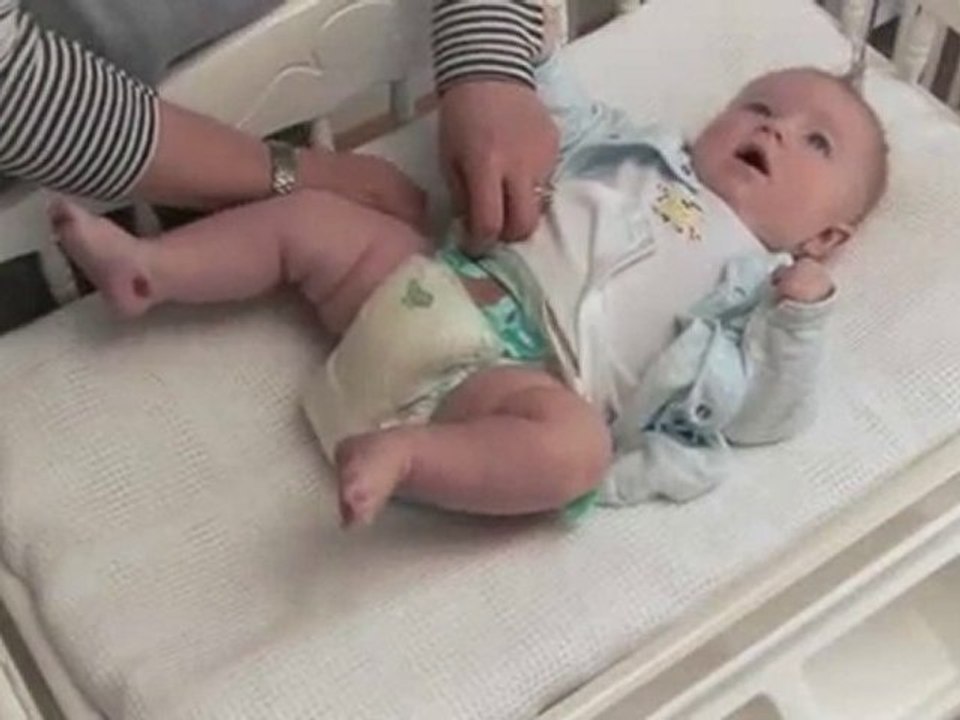How To Change A Nappy