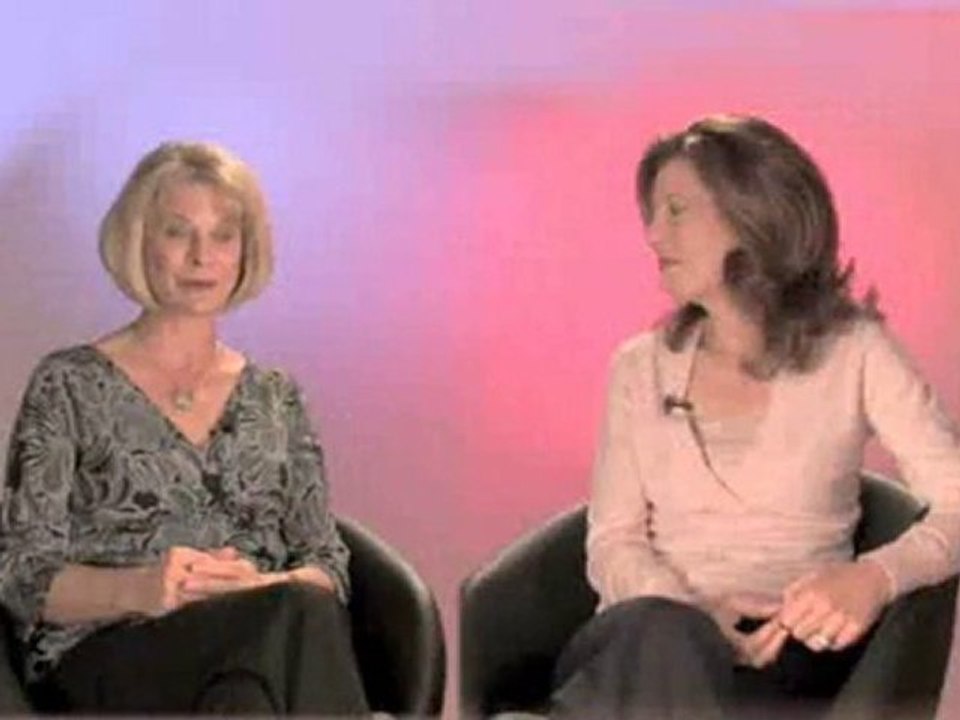 Public Breastfeeding 101 : What do people think about women who breastfeed in public?