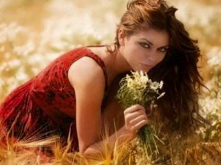 GYERE ÜLJ  KEDVES  MELLÉM