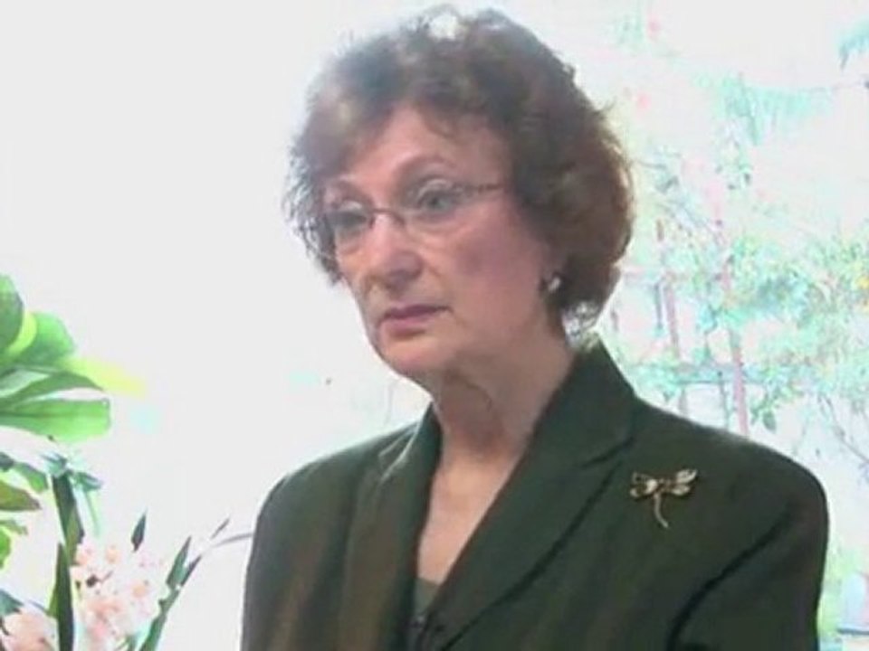 Child Behavior: Temper Tantrums : What can I do to stop my child's tantrum before it gets out of control?