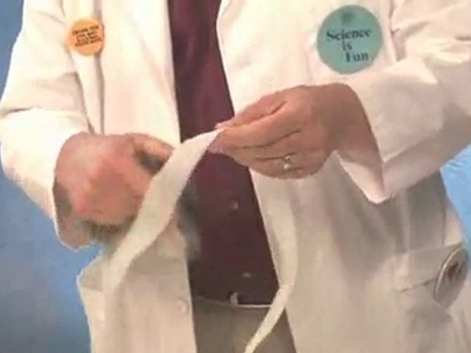 Fun Science Demonstrations : What is "static electricity"?