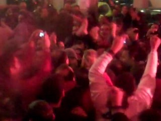 RedPlanet.gr - Αποθέωση σε παίκτες και προπονητή