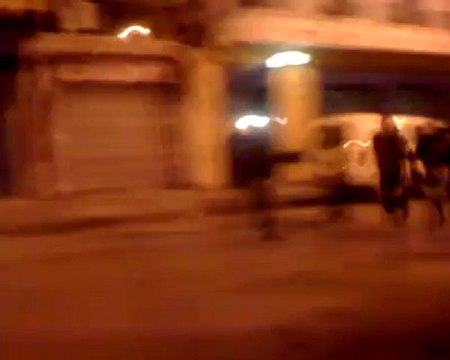 LES EMEUTES E bab el oued ( Le deuxième blessé ) 05 .01.2011