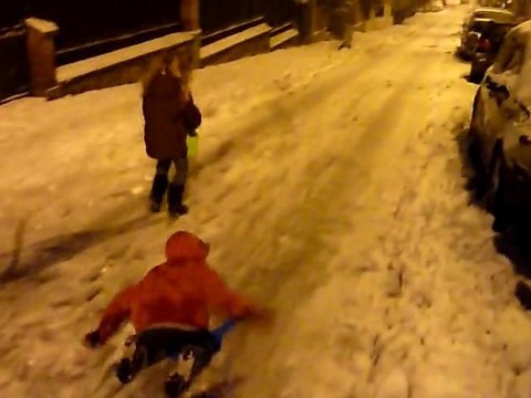 20101223 Clara et Thomas luge à Garches