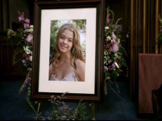 Watch Pretty Litttle Liars - season 1 episode 1 Pilot