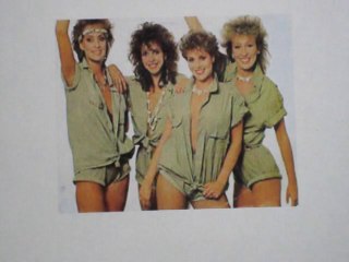 Risque - Girls Are Back In Town (Special Version)