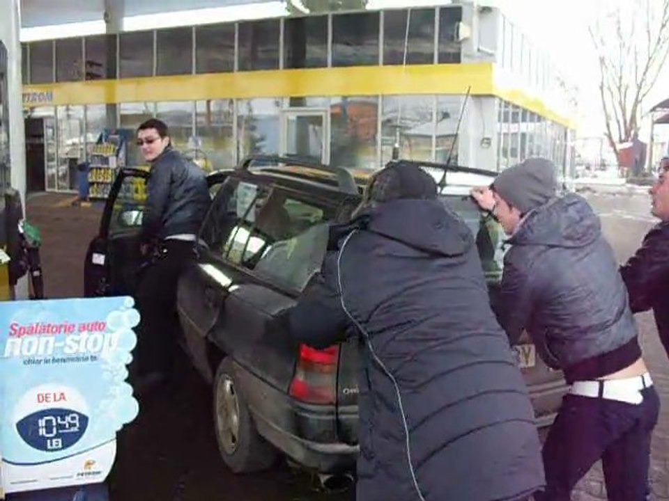 protest la benzinarie (1)