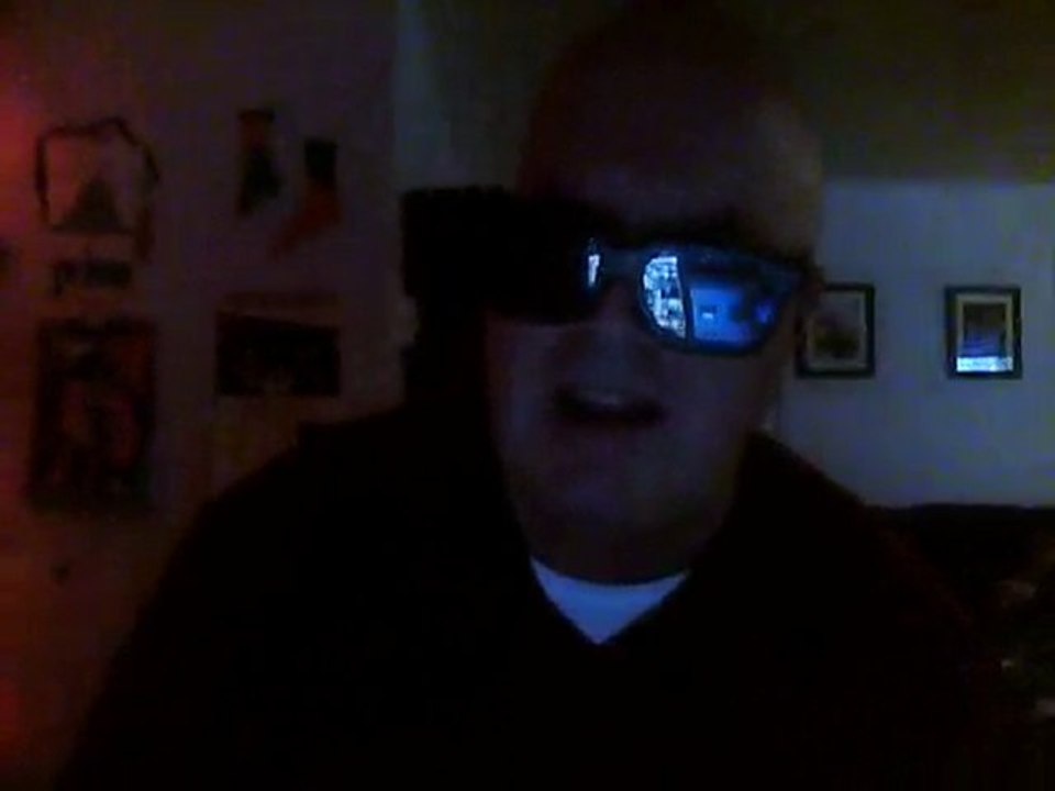 LIPSING GLASS  JAMES BLUNT   LIPSING !!!