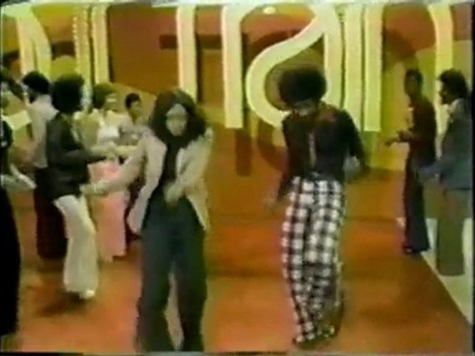 LOVE TRAIN by the Ojays