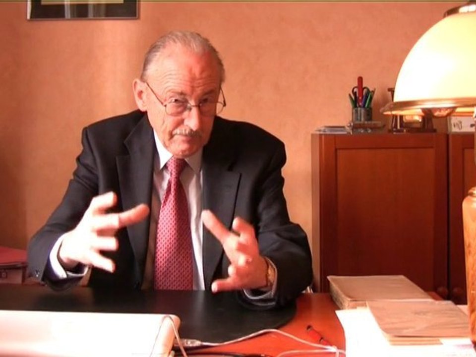 Attiches toute une histoire , épisode 1