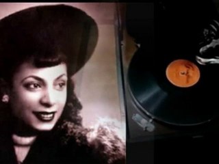 Safiye Ayla - Mehtaba bürünmüş gece Bir gelindir ay duvaklı
